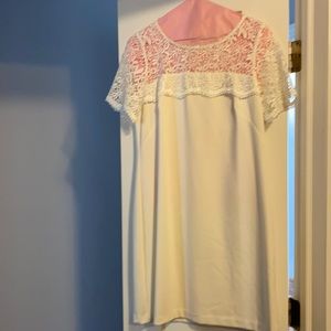 Beautiful off-white dress with detailed embroidery